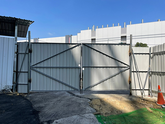 4.8M鋼板圍籬式大門