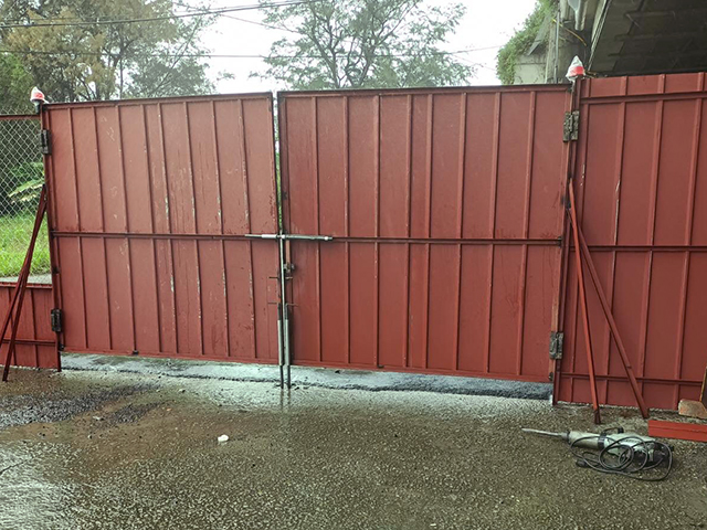 4.5M鋼板圍籬式大門
