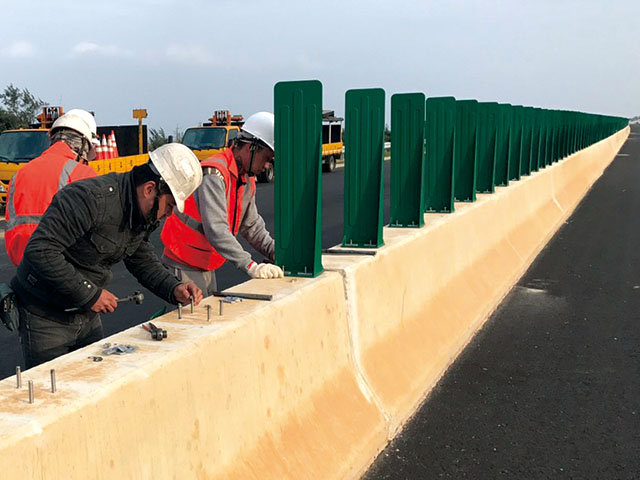 鋁合金防眩板